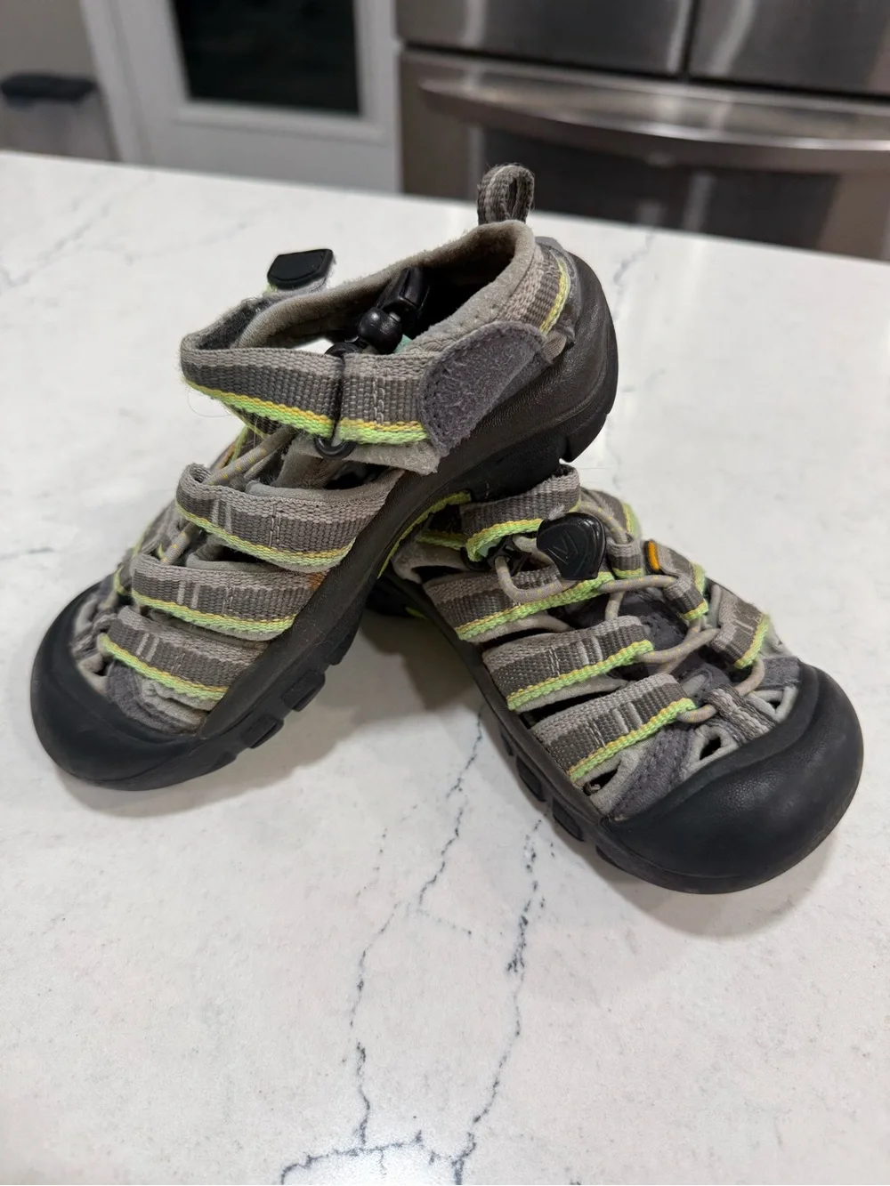 KEEN Newport H2 Kids Toddler Closed-Toe Sandals Gray/Green US 11 Water Shoes